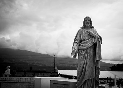 Jesus Christ statue thumbnail