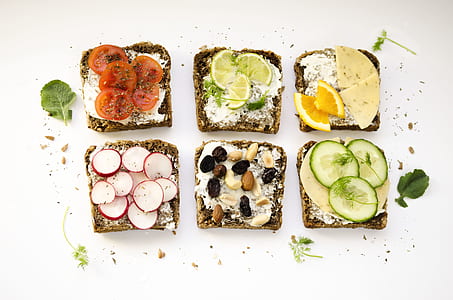 six assorted-toppings sliced breads thumbnail