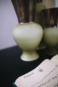 Guest book in a design gallery thumbnail