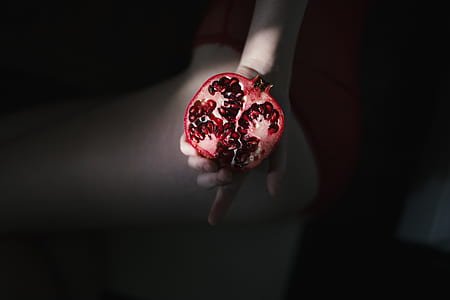 pomegranate fruit thumbnail