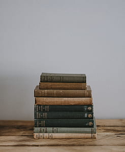 stack of books thumbnail