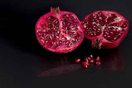 sliced pomegranate thumbnail