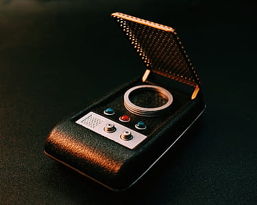 close shot of black and gray electronic device thumbnail
