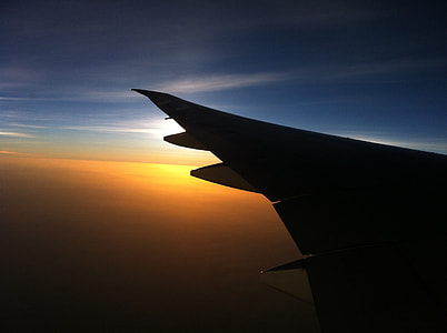 silhouette of airplane thumbnail