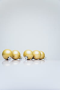 five round brown decorations with white background thumbnail