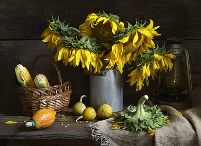 yellow sunglasses with vegetables thumbnail