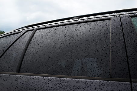 water droplets on vehicle window thumbnail