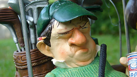 closeup photo of green and brown golf bag thumbnail