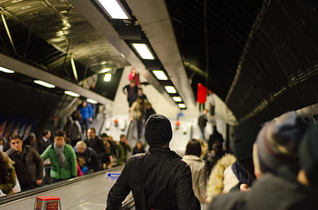 Man Wearing Black Knitted Cap thumbnail