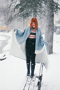 woman walking on bench thumbnail