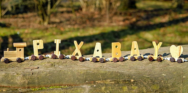 Pixabay wooden train decoration thumbnail