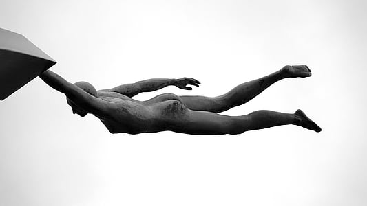 naked woman figurine thumbnail