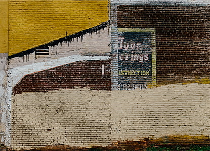 brown and white bricked wall thumbnail