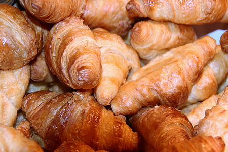 croissant breads thumbnail