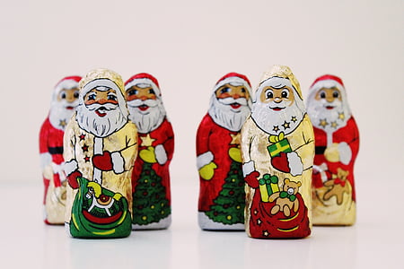 six Santa Claus figurines thumbnail