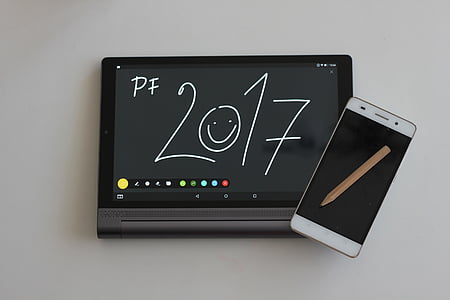 tablet displaying PF 2017 thumbnail