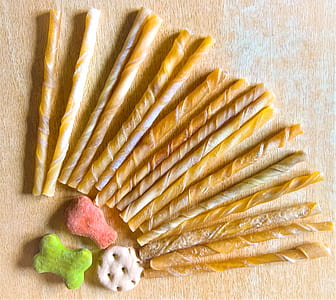 spiral pet food on wooden surface thumbnail