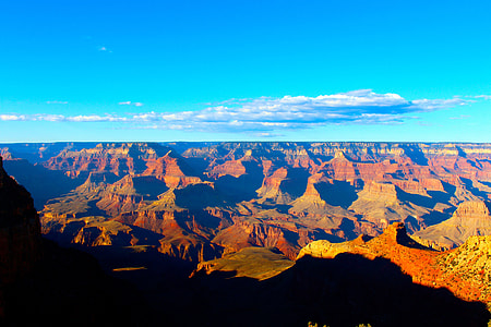 Overview of the landscape at Grand Canyon National Park, Arizona thumbnail