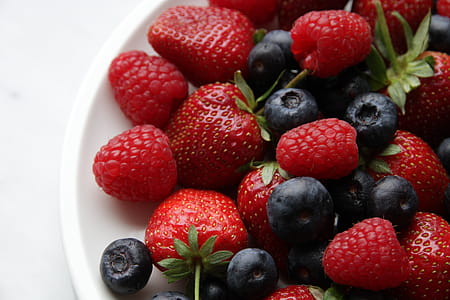 Healthy berries close up thumbnail