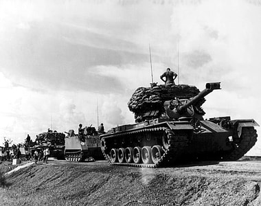 US tank convoy during the Vietnam War thumbnail
