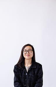 woman wearing black framed eyeglasses thumbnail