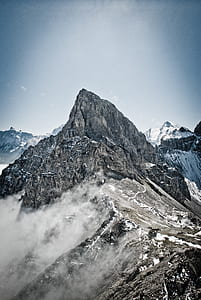 brown snowy mountain thumbnail