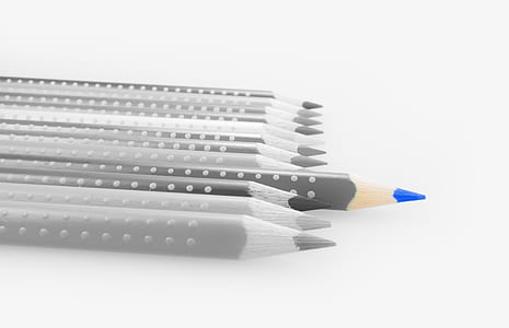 coloring pencils thumbnail