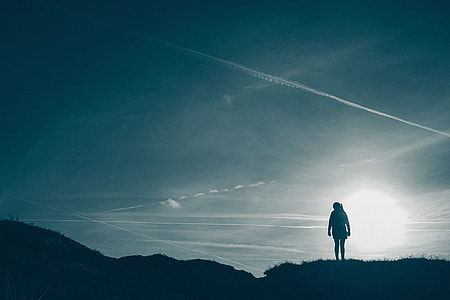 Silhouette of a woman against the sky thumbnail