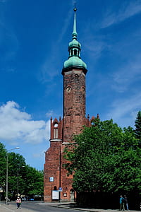brown and teal church thumbnail