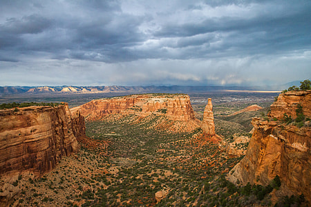 bird's eye view of canyon thumbnail