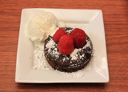 Chocolate Lava Cake, Raspberries thumbnail