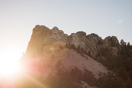 Mount Rushmore during daytime thumbnail