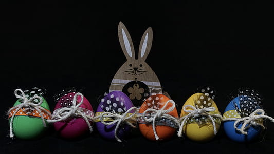 bunch of Easter eggs thumbnail