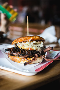 Pulled pork burger thumbnail