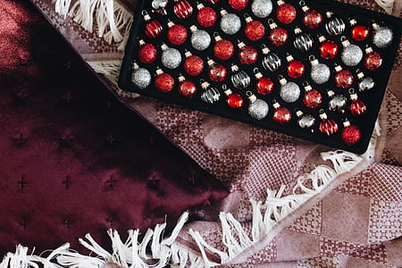 Burgundy Christmas Decorations thumbnail