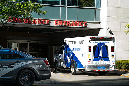 Ambulance At Hospital Entrance Photo thumbnail