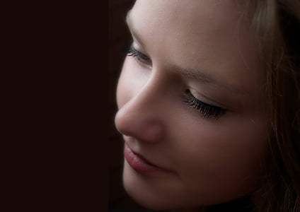 woman face digital wallpaper thumbnail