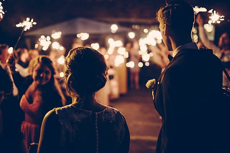 shallow focus photo of man and woman thumbnail