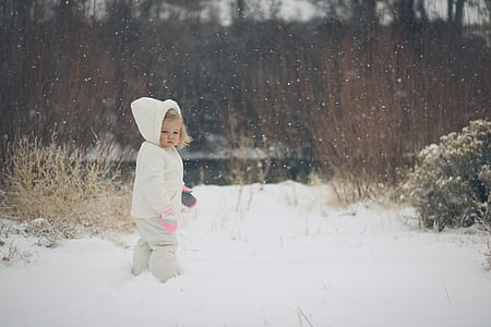 girl walking on snow thumbnail