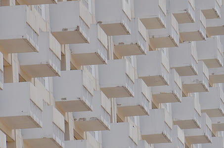 3D photography of beige building thumbnail