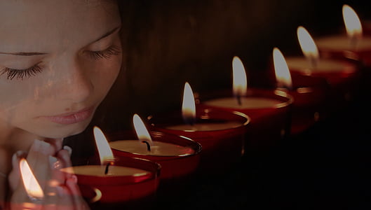 closeup photo of tealight thumbnail