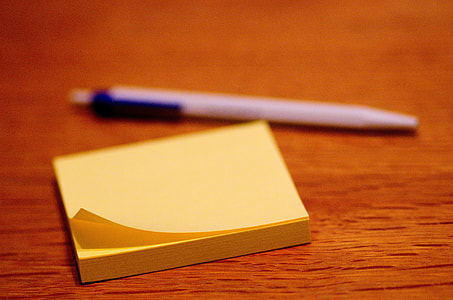 cleared sticky notes near click pen thumbnail