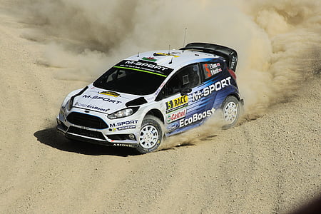 racing car drifting on the sand thumbnail