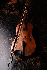 brown wooden violin thumbnail