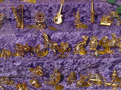 gold-colored accessory collection thumbnail
