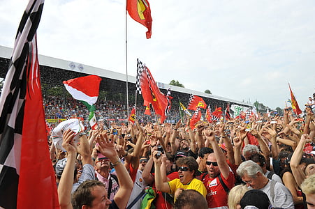 celebration of F-1 racing crowd thumbnail
