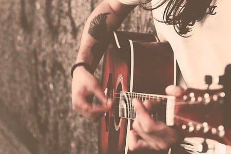 Photo of Guitarist thumbnail