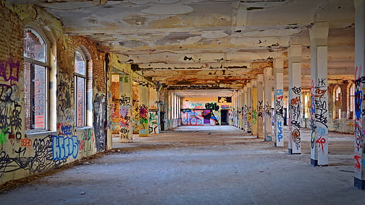 graffiti on walls thumbnail