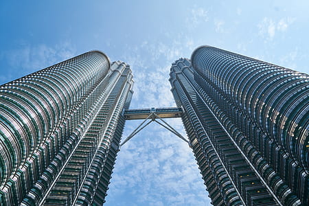 Petronas twin tower thumbnail