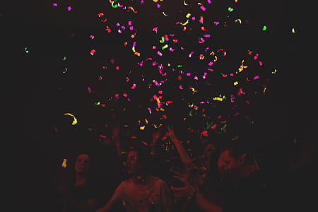 confetti above on people thumbnail